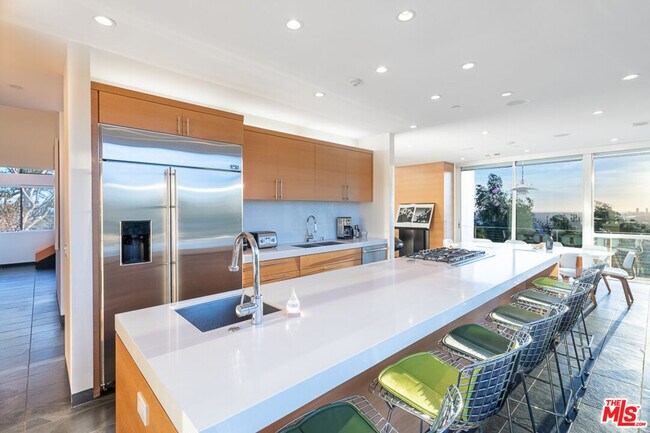 Building Photo - 2511 Wild Oak Dr