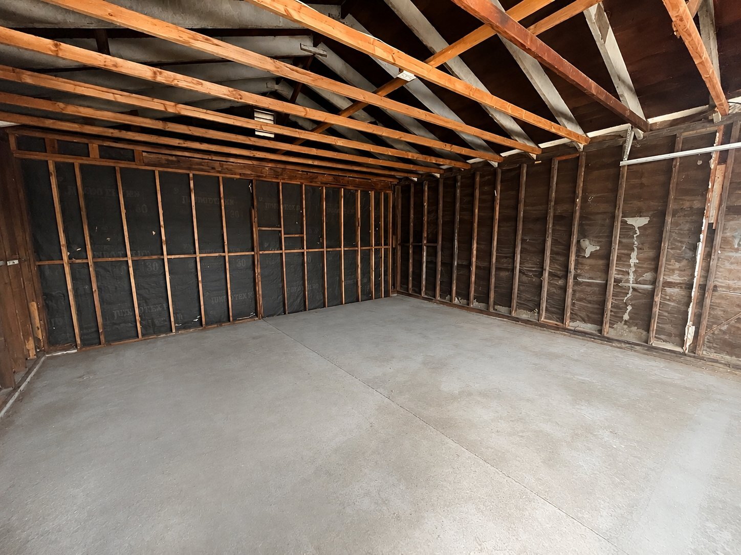 Building Photo - 1656 Bryn Mawr Ct