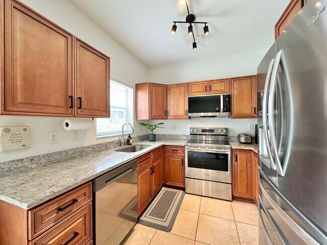 Building Photo - 639 NW 130th Way