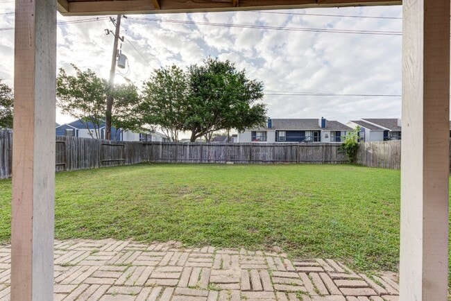 Building Photo - 20135 Telegraph Square Ln