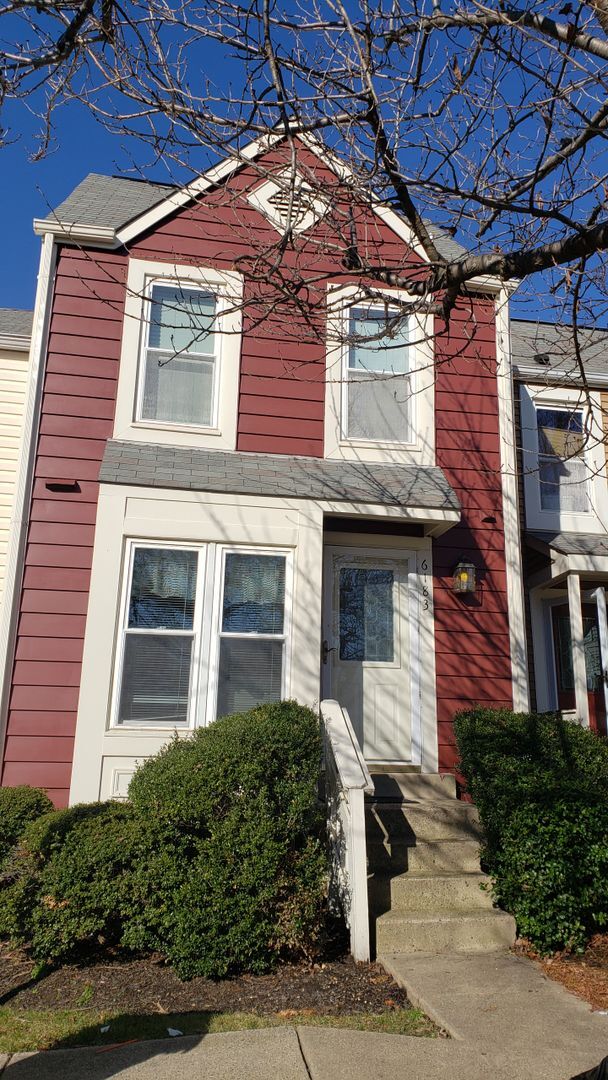 Building Photo - Convenient Location and Great Price!