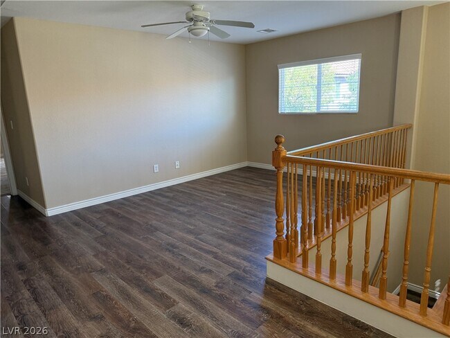 Building Photo - 651 Shadwell St