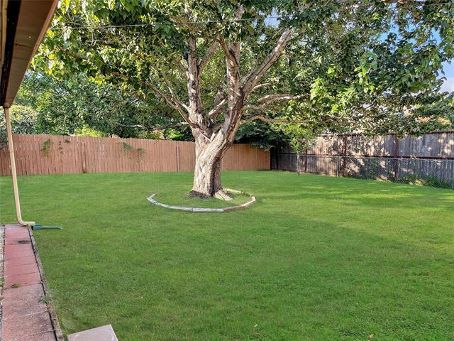 Building Photo - 708 Crestview Dr