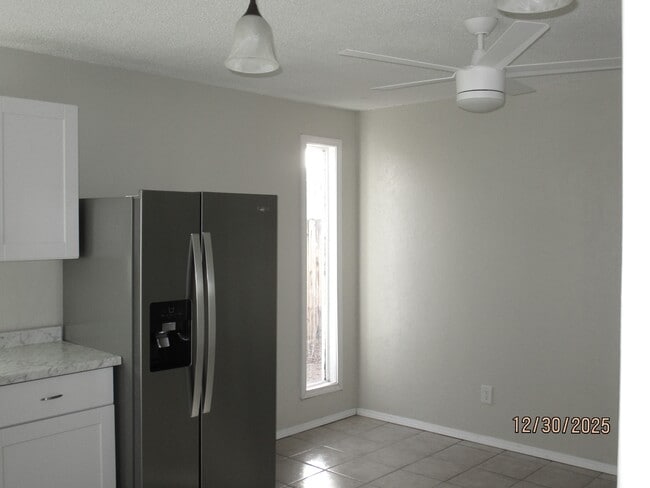 Building Photo - 13104 Oriente Ave NE