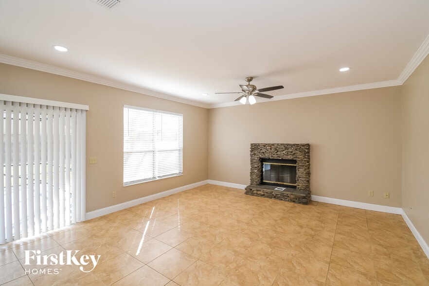 Building Photo - 5324 Downington Dr