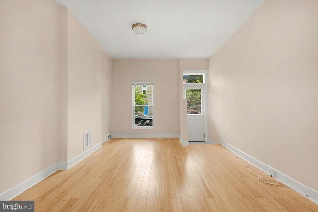 Building Photo - 151 N Potomac St