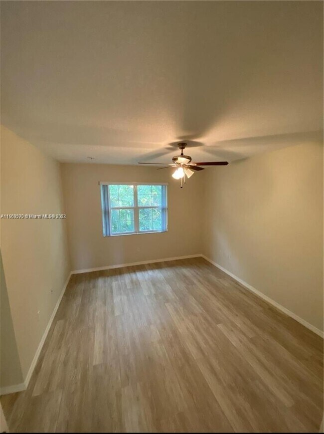 Building Photo - 5236 SW 77th Way