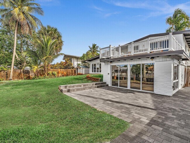 Building Photo - 2507 Okeechobee Ln