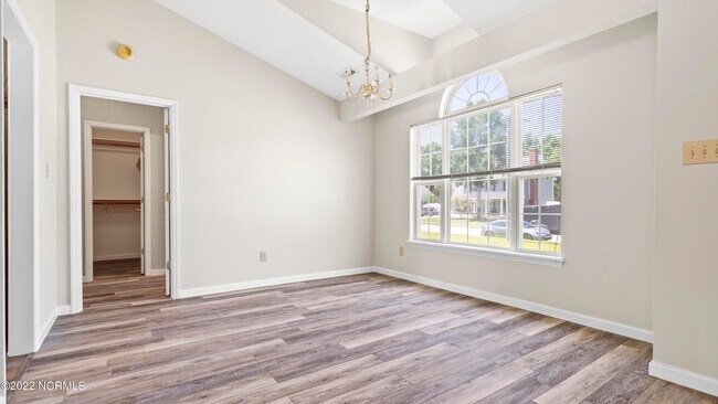 Building Photo - 220 Audubon Dr
