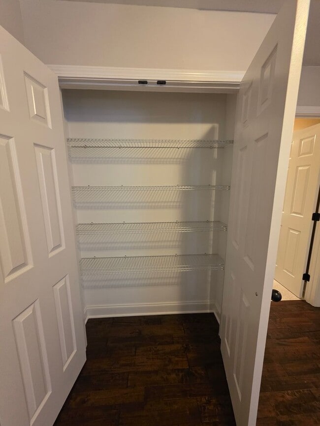 Building Photo - For Lease  End-Unit 3-Bedroom Townhome wit...