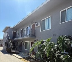 Building Photo - 1420 Benito Ave