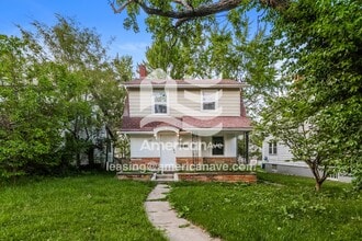 Building Photo - 329 Pointview Ave