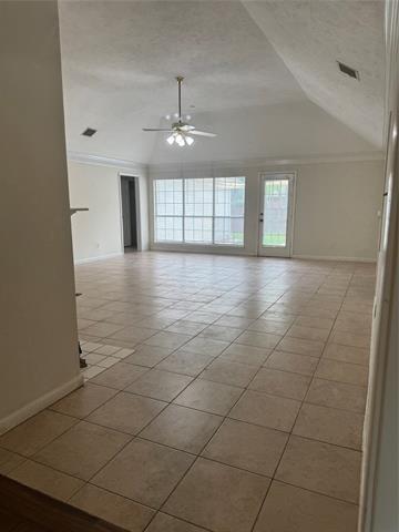 Building Photo - 3105 Wren Ln