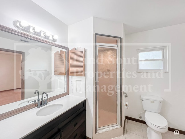 Building Photo - 735 Mikasuki Dr