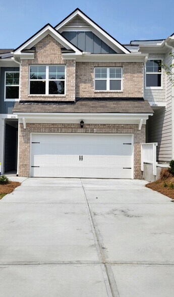 Primary Photo - 3091 Greyton Dr