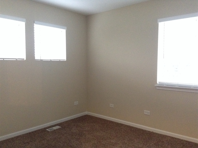 Building Photo - 16458 Coventry Ln