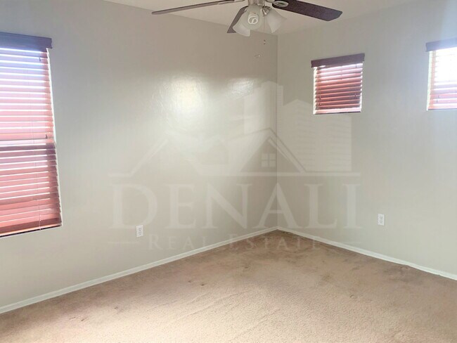 Building Photo - 14334 S Via Gualda