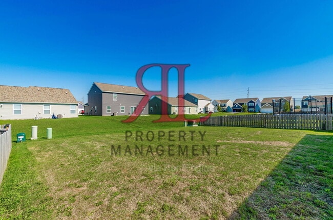 Building Photo - 5622 Branchville Dr