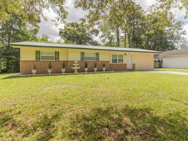Building Photo - 3911 NW 19 Terrace