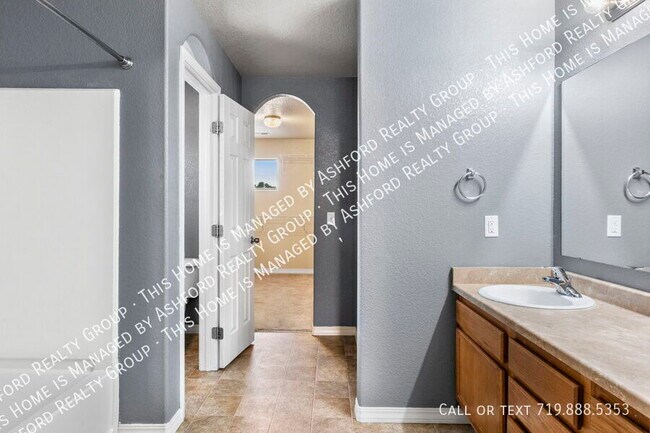 Building Photo - 3866 Papuan Dr
