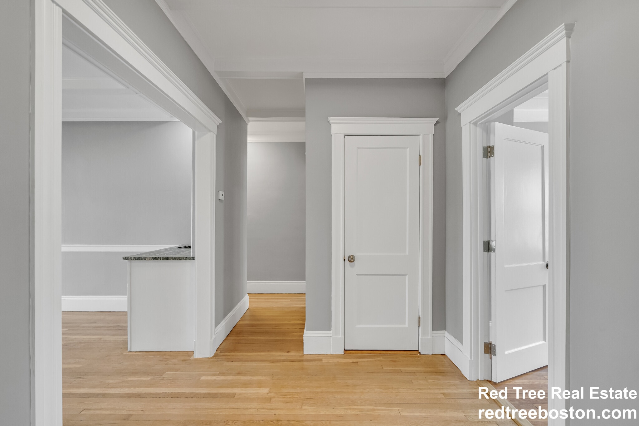 Building Photo - 142 Sutherland Rd