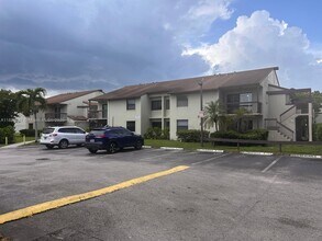 Building Photo - 425 NW 210th St
