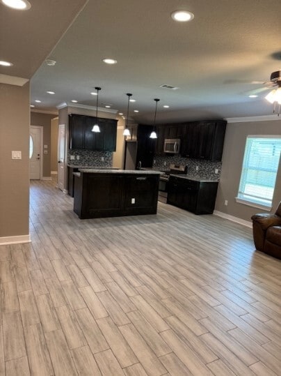 Building Photo - 611 Foxmeadow Ln