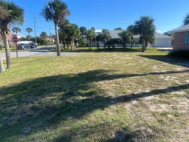 Building Photo - 1742 S Central Ave