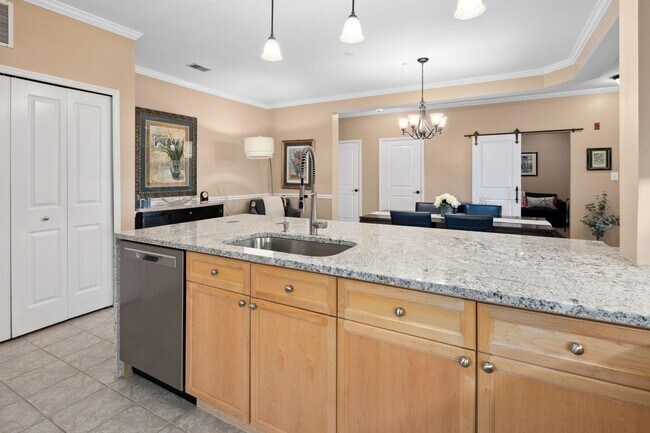 Building Photo - 440 Belmont Bay Dr