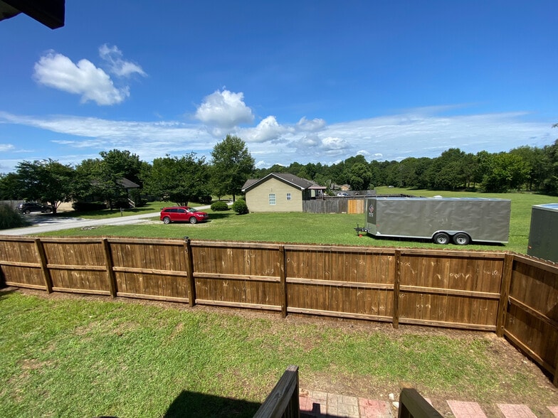 Building Photo - 1900 Lee Rd 61