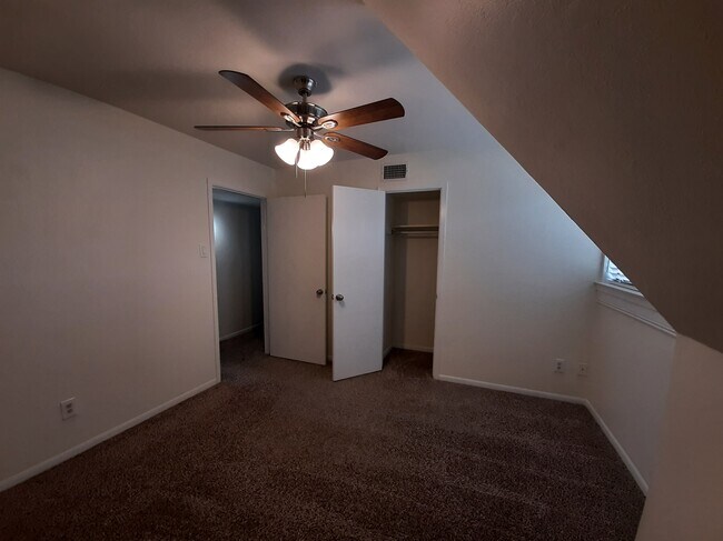 Building Photo - 4318 Jenny Ln