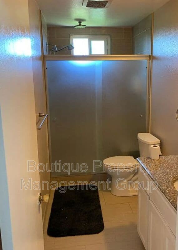 Building Photo - 7022 El Viento Way