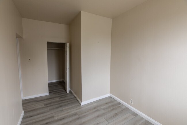 Building Photo - 154 Taylor St