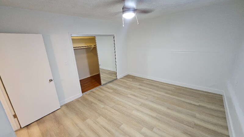 Building Photo - 1130 N Fuller Ave