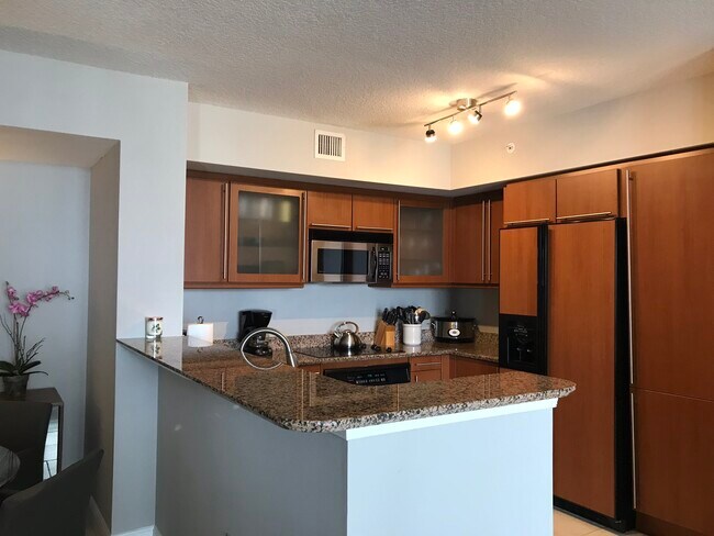 Building Photo - 2080 S Ocean Dr