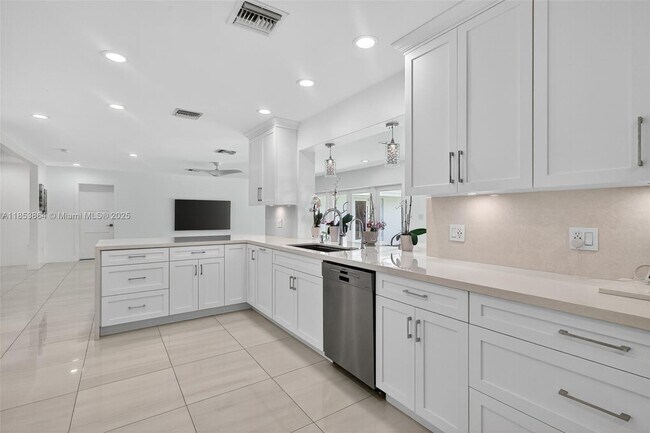 Building Photo - 7200 SW 137th St