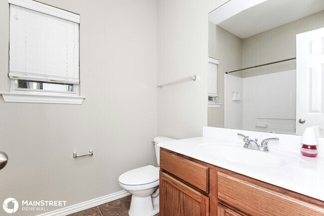 Building Photo - 213 Kennedy Dr, Crowley, TX 76036