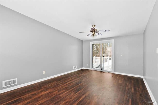 Building Photo - 941 Jamesville Ave