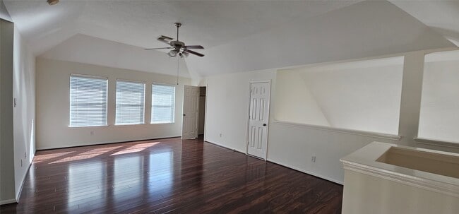 Building Photo - 6926 Sable River Dr