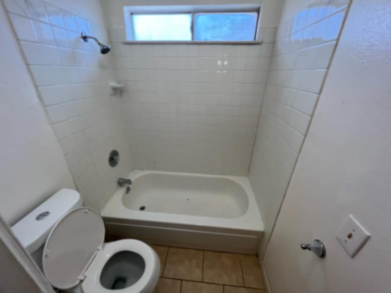 Building Photo - 8236 Center Pkwy