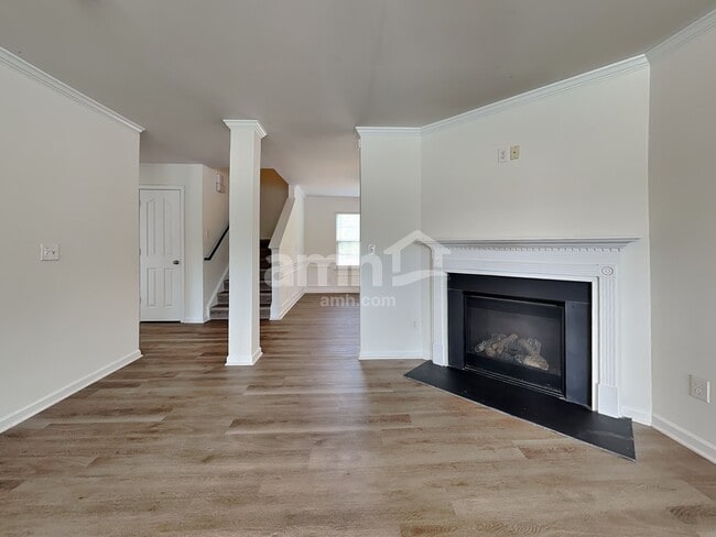 Building Photo - 1566 Cavendish Ct