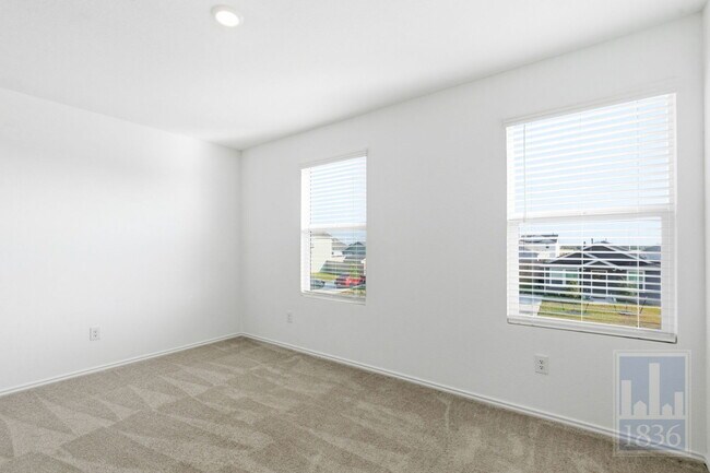 Building Photo - 2213 Cyclone Dr