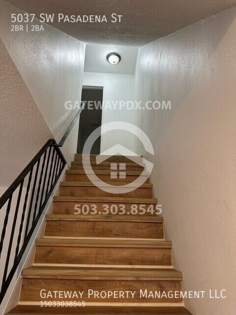 Building Photo - 5037 SW Pasadena St