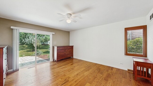 Building Photo - 1132 Barberry Ct