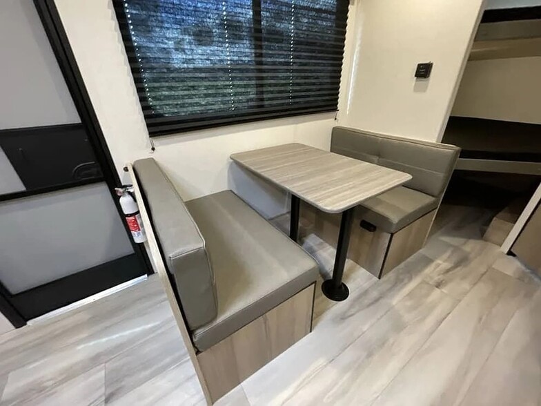 Building Photo - 1411 E 27th Ave