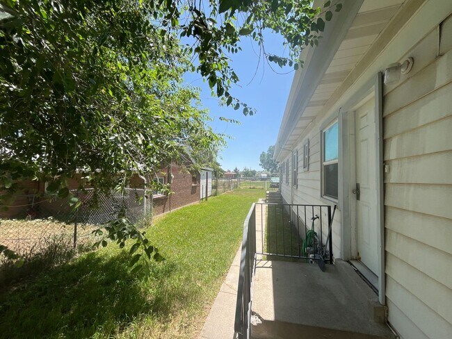 Building Photo - 1587 W 12800 S