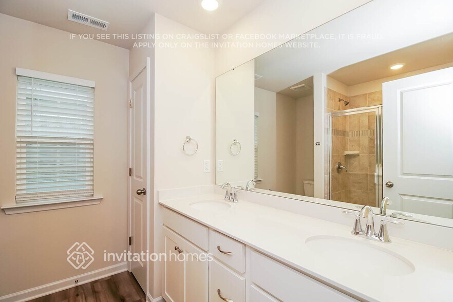 Building Photo - 110 Newbold Ln