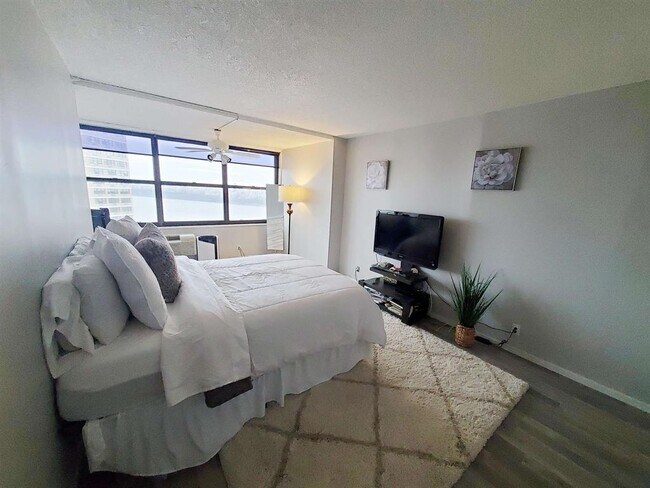 Building Photo - 7000 JFK Blvd E