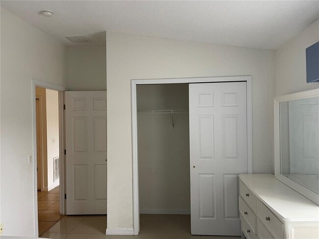 Building Photo - 3166 Sun Lake Ct