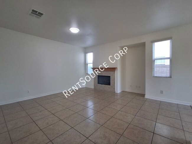Building Photo - 1114 Cambridge Ct